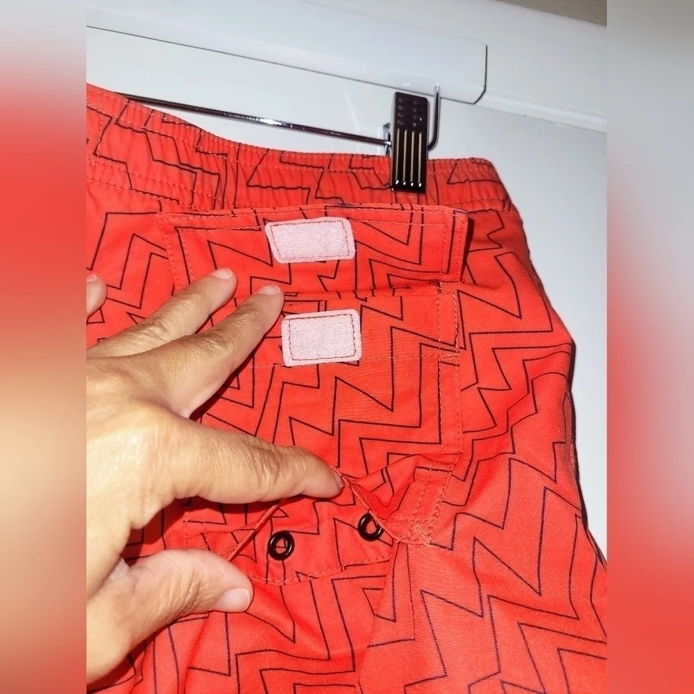 Psycho Bunny 32078 Boy's Swim Trunks In Bonfire Print Size 18/20 XL